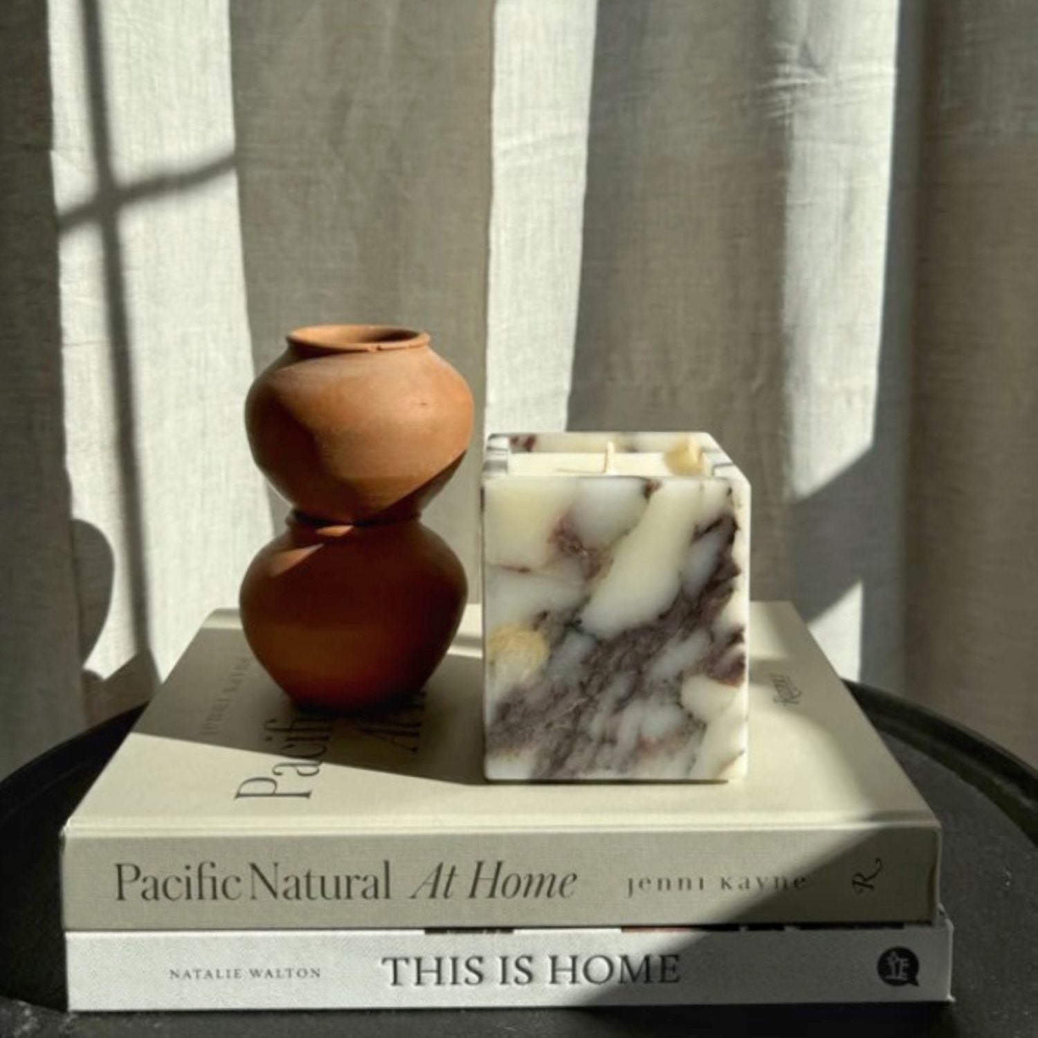 Calacatta Viola Marble Candle - Wood Sage + Sea Salt
