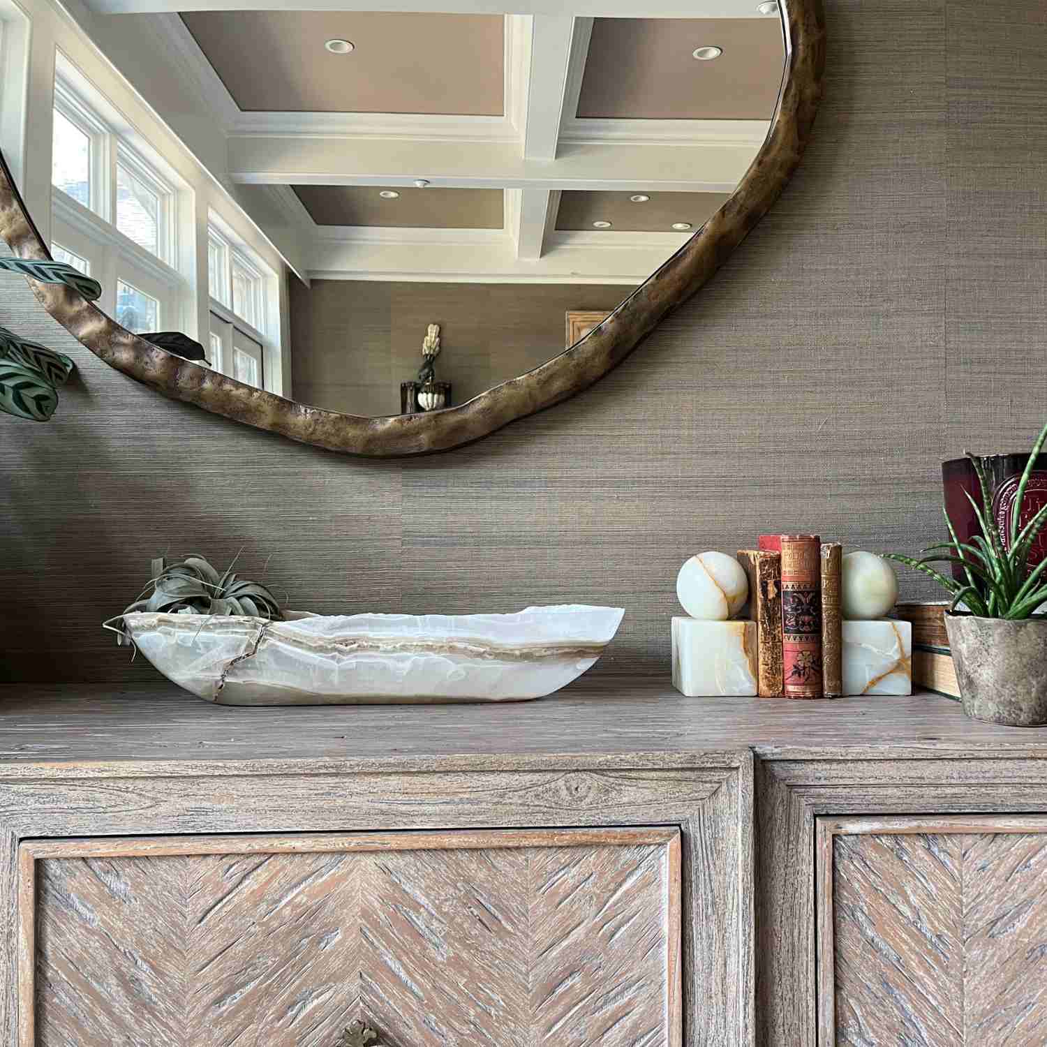 Banded Onyx Canoe (No. 1)