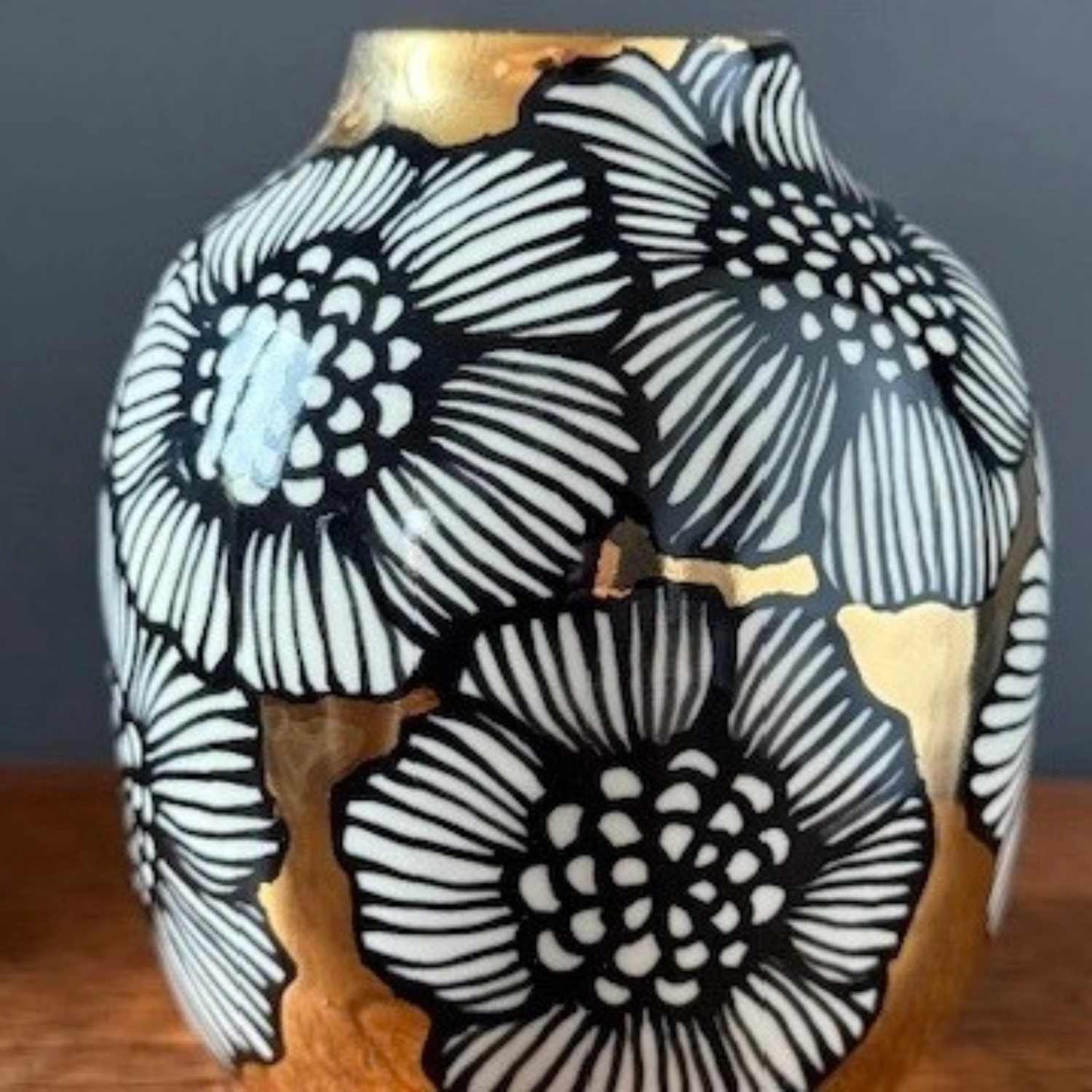 Ceramic Flowers Gold Bud Vase with 22K - Small