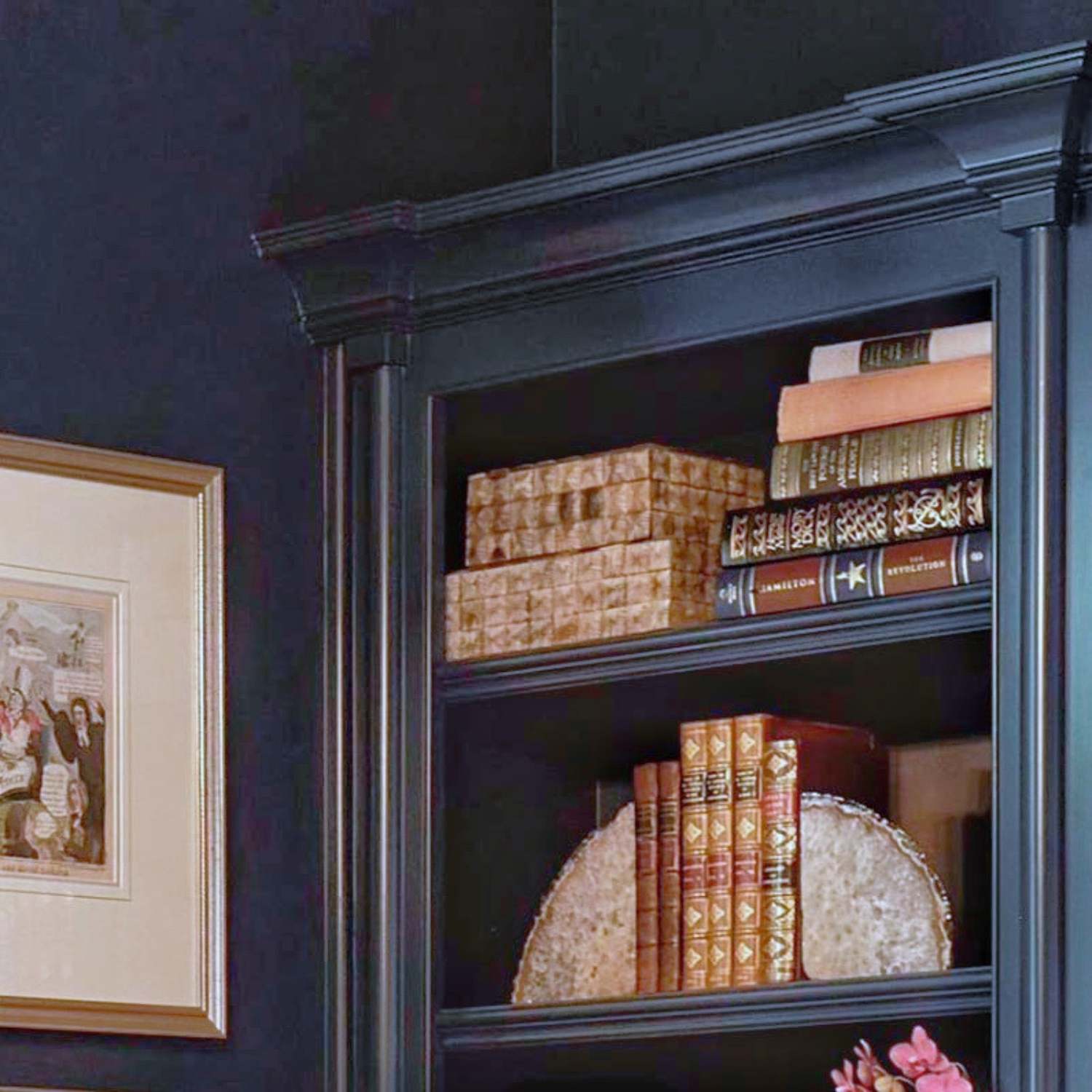 Talon Chiseled Horn Box