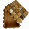Load image into Gallery viewer, Pyramid Horn Box
